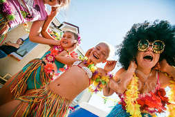 Гавайская вечеринка на теплоходе