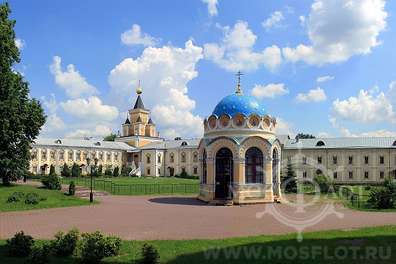 Круиз на теплоходе в Николо-Угрешский Монастырь с шлюзованием и экскурсией