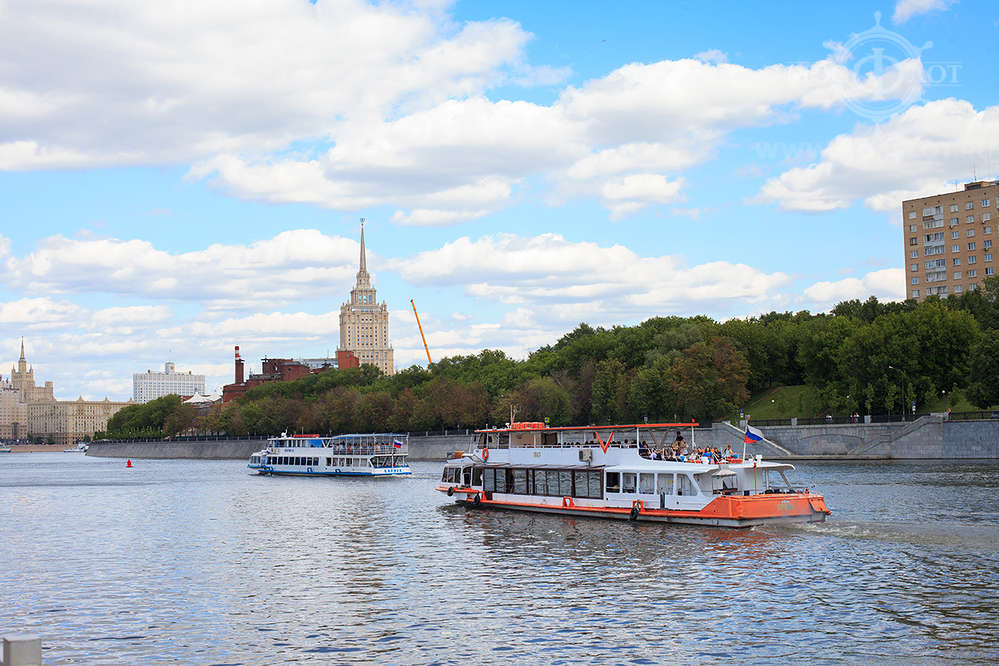 Теплоход прага москва