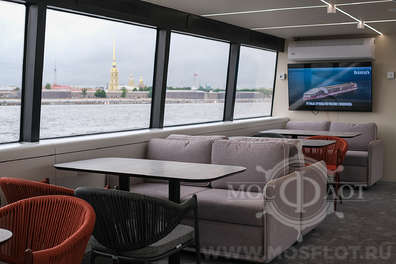 Идеальное свидание 14 февраля на электроходе Стрельна