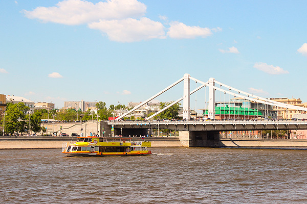 Теплоход Прага