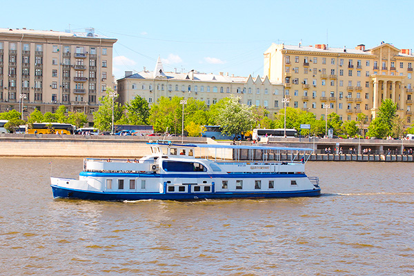 Теплоход Вдохновение