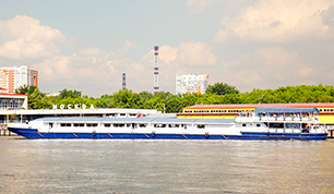 Теплоход Рио 1