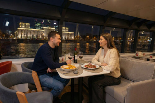 Вечерняя речная прогулка с дегустацией вина