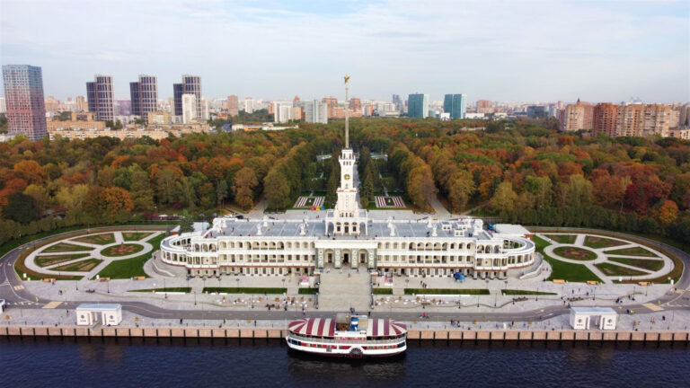 Речная прогулка по акватории Химкинского водохранилища от Северного Речного Вокзала