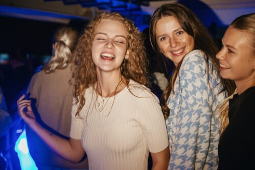 Вечеринка в ночной Неве с DJ-сетом