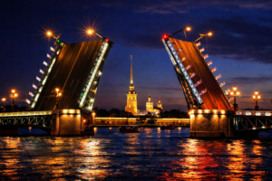 Ночная экскурсия «Под разведенными мостами»