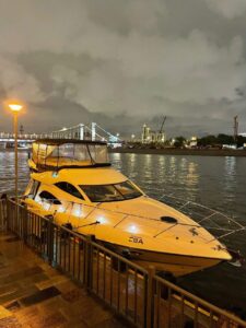 photo_5330404849763872488_y