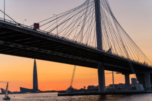 Музыкальный круиз по Петербургу под закат