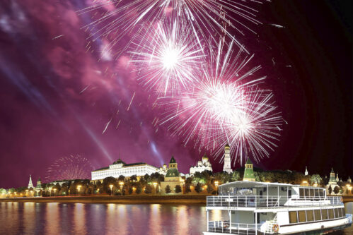 Салют 9 мая в Москве на яхте Держава: VIP круиз с ужином от Лужников