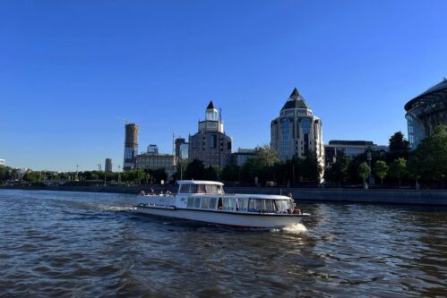 Река + канал — прогулка по Москве-реке и Водоотводному каналу от Третьяковской
