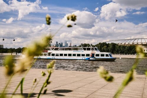 «Исторический маршрут» от Зарядья на теплоходе «Москва-28» с экскурсией