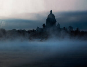 avtorskaya-rechnaya-ekskursiya-na-teplokhode-po-sankt-peterburgu-mify-i-legendy-peterburga-01