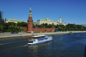 centralniy-progulochniy-marshrut-moskvy-ot-prichala-kievskiy-vokzal-020