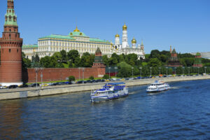 centralniy-progulochniy-marshrut-moskvy-ot-prichala-kievskiy-vokzal-022