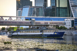 dnevnoy-laundzh-kruiz-s-obedom-na-bortu-teplokhoda-legenda-po-moskve-reke-02