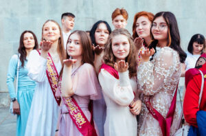 dnevnoy-layt-vypusknoy-na-teplokhode-loft-boat-02