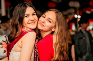 dnevnoy-layt-vypusknoy-na-teplokhode-loft-boat-08