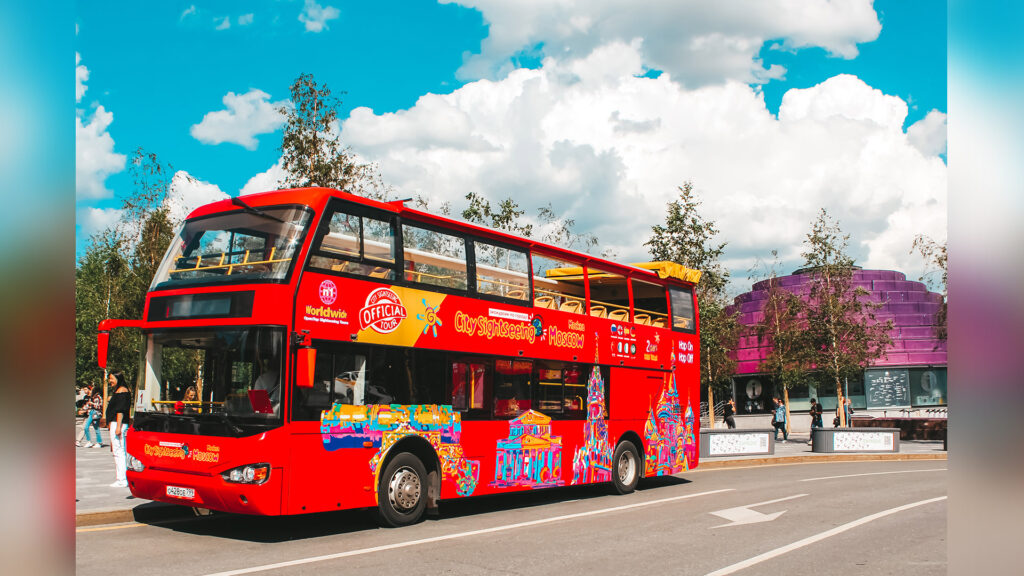 ekskursii-na-dvukhetazhnom-avtobuse-city-sightseeing-po-tsentru-moskvy-001