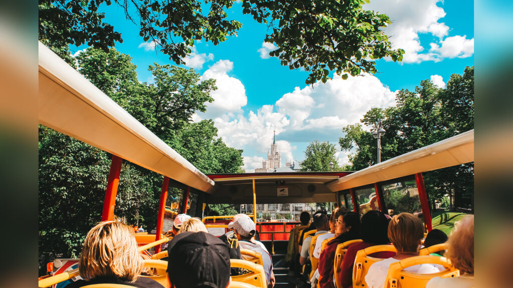 ekskursii-na-dvukhetazhnom-avtobuse-city-sightseeing-po-tsentru-moskvy-005
