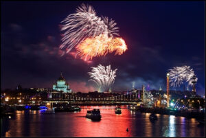 ezhenedelnaya-rechnaya-progulka-s-prosmotrom-feyerverka-moskva-lyubimaya-08