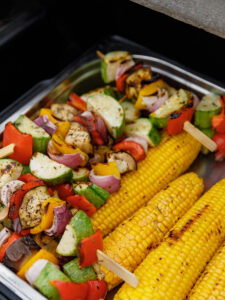 grandioznaya-dance-bbq-party-hot-boat-na-samoy-bolshoy-otkrytoy-palube-v-vostochnoy-evrope-09