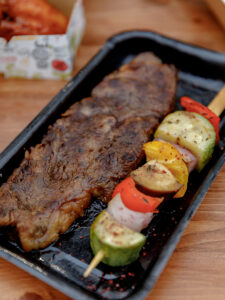 grandioznaya-dance-bbq-party-hot-boat-na-samoy-bolshoy-otkrytoy-palube-v-vostochnoy-evrope-18