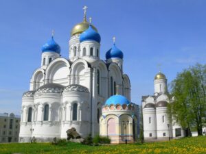 kruiz-na-teplohode-v-nikolo-ugreshskiy-monastyr-08