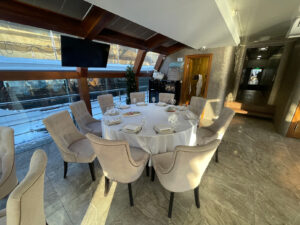 mezhdunarodniy-zhenskiy-den-na-teplokhode-zhemchuzhina-08