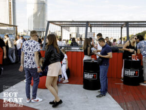 nochnoy-koshmar-na-korable-prizrake-loft-boat-v-kanun-dnya-vsekh-svyatykh-khellouin-03