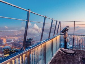 noviy-god-2020-na-kryshe-neboskreba-moskva-siti-oko-02