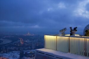 noviy-god-2020-na-kryshe-neboskreba-moskva-siti-oko-04