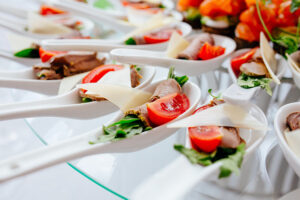 noviy-god-2024-v-kontsertnom-zale-atmosfera-amfiteatr-05