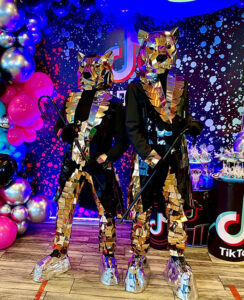 novogodnyaya-noch-v-banketnom-zale-triumf-kholl-12