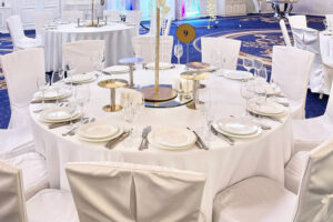 novogodnyaya-noch-v-banketnom-zale-triumf-kholl-18