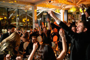 novogodnyaya-noch-v-panoramnom-restorane-krym-terrace-v-art-klastere-krasniy-oktyabr-08