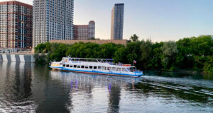 poznavatelnaya-rechnaya-progulka-gde-zimuyut-teplokhody-04