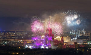 prazdnichniy-reys-9maya-na-dvukhpalubnom-kolesnom-teplokhode-anna-karenina-01