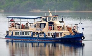 progulka-na-teplohode-po-yuzhnomu-polyusu-moskvy-iz-brateevo-05