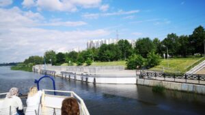 progulki-vykhodnogo-dnya-yuzhniy-polyus-moskvy-iz-brateevo-02