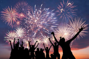 prosmotr-salyuta-9-maya-teplokhoda-restorana-om-349-ot-prichala-kievskiy-vokzal-01