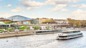 rechnaya-progulka-na-panoramnom-teplokhode-river-palas-ot-severnogo-rechnogo-vokzala-07