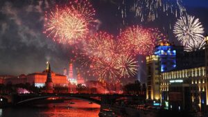 rechnaya-progulka-na-yakhte-restorane-klassa-lyuks-palma-de-sochi-s-obedom-ili-uzhinompobeda-01