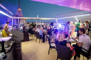 rechnaya-progulka-na-yakhte-restorane-klassa-lyuks-palma-de-sochi-s-obedom-ili-uzhinompobeda-09