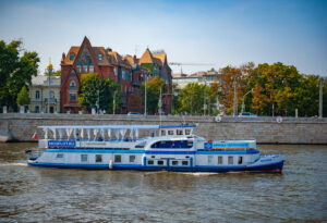 rechnaya-progulka-po-tsentru-moskvy-ot-parka-gorkogo-marshrut-tsentralniy-01