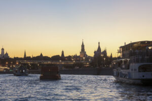 rechnaya-progulka-po-unikalnomu-marshrutu-ot-vorobyovykh-gor-do-parka-zaryade-05