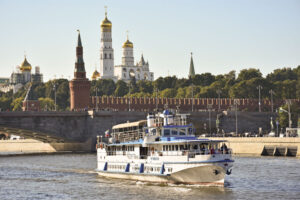 rechnaya-progulka-po-unikalnomu-marshrutu-ot-vorobyovykh-gor-do-parka-zaryade-14