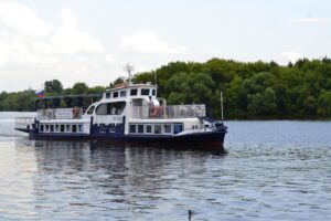 rechnaya-progulka-po-yugu-stolicy-ot-parka-marino-05