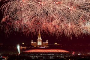 rechnaya-progulka-s-prosmotrom-salyuta-9-maya-na-novom-teplokhode-volna-01