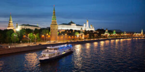 rechnaya-progulka-s-uzhinom-na-teplokhode-arturs-9-maya-02